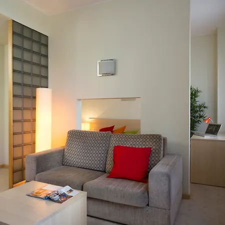 Apartmanhotel Media Park Varsó