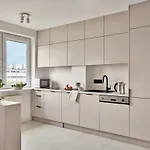 Media Park Aparthotel 4*