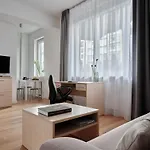 Media Park Lägenhetshotell Warszawa