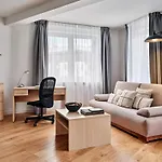 Media Park Aparthotel Warsaw