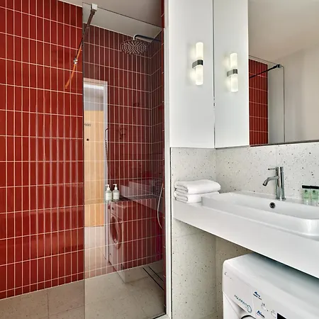 Apartahotel Media Park 4*