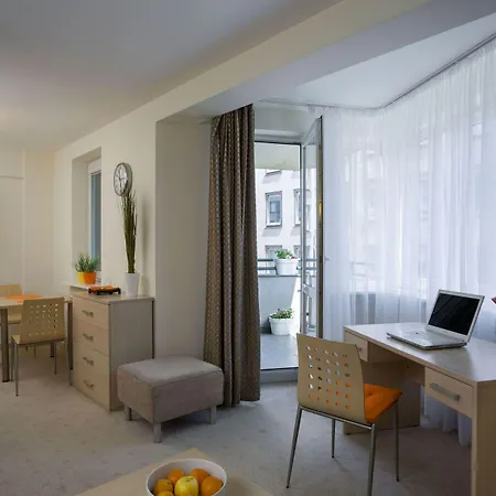 Apartahotel Media Park 4*