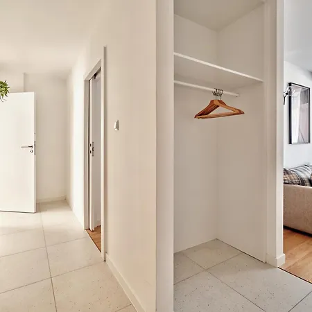 Media Park Aparthotel 4*