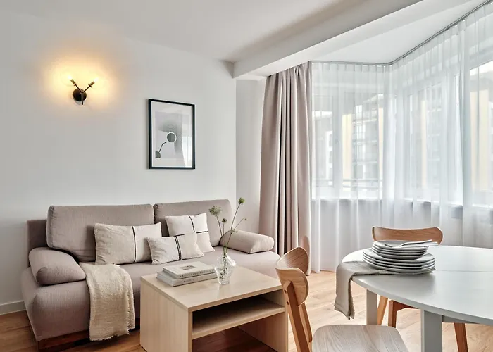 Aparthotel Media Park