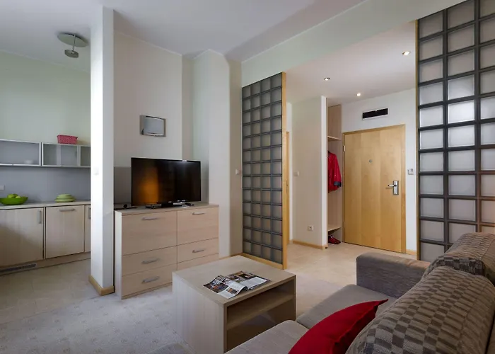 Media Park Aparthotel 4*