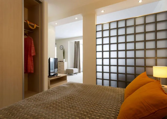 Aparthotel Media Park Warsaw