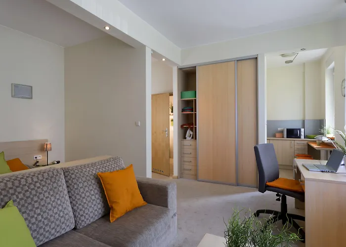 Aparthotel Media Park 4*