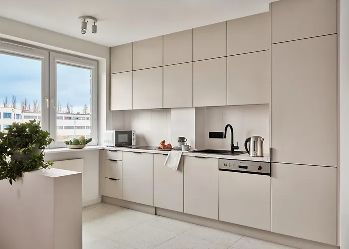 Media Park Aparthotel 4*