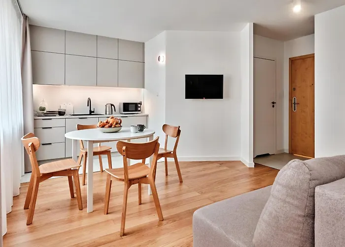 Media Park Aparthotel 4*